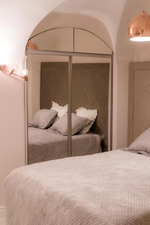 Apartman Ab - The